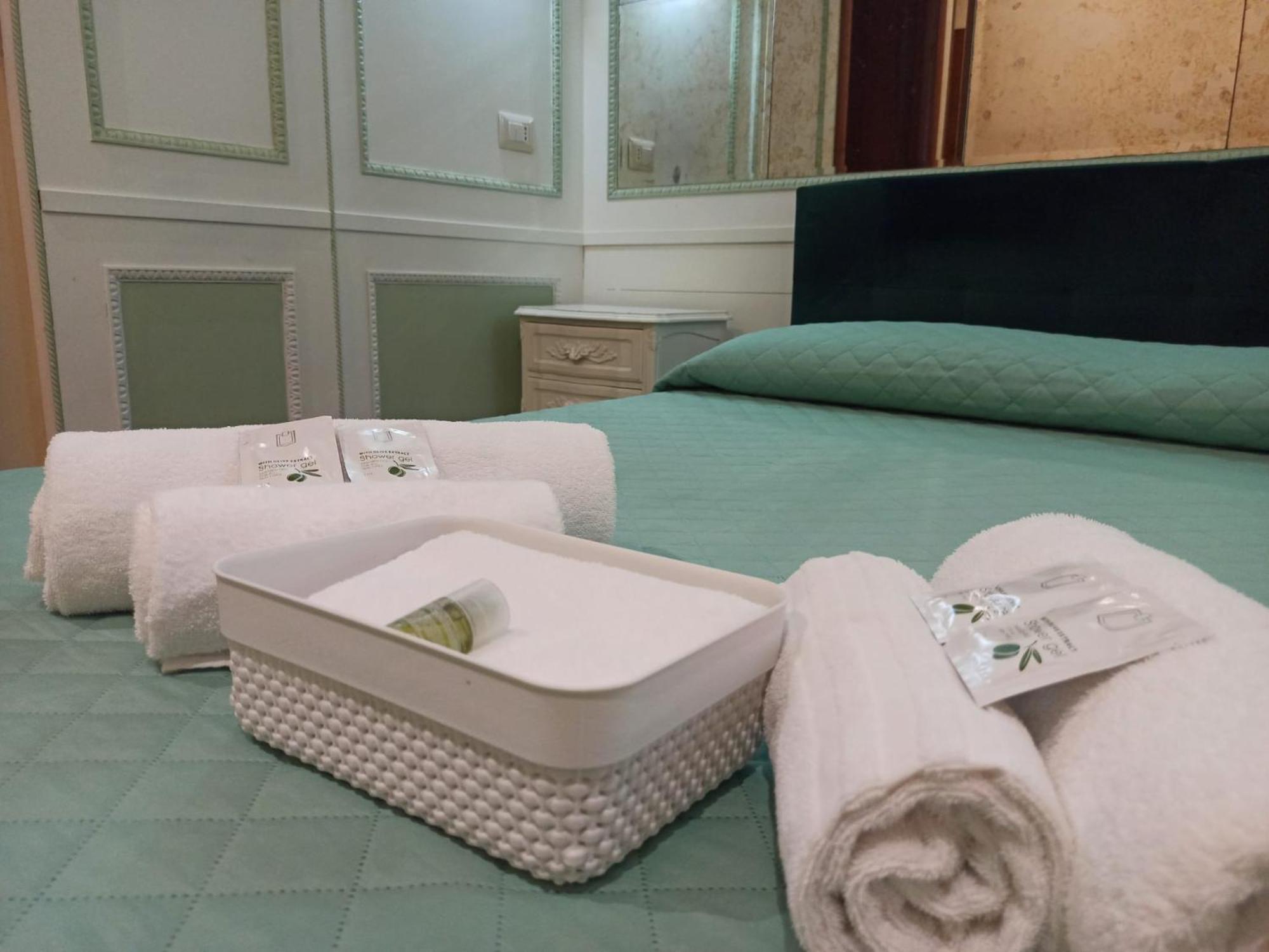 Bed and Breakfast Domina Popolo Rom Exterior foto